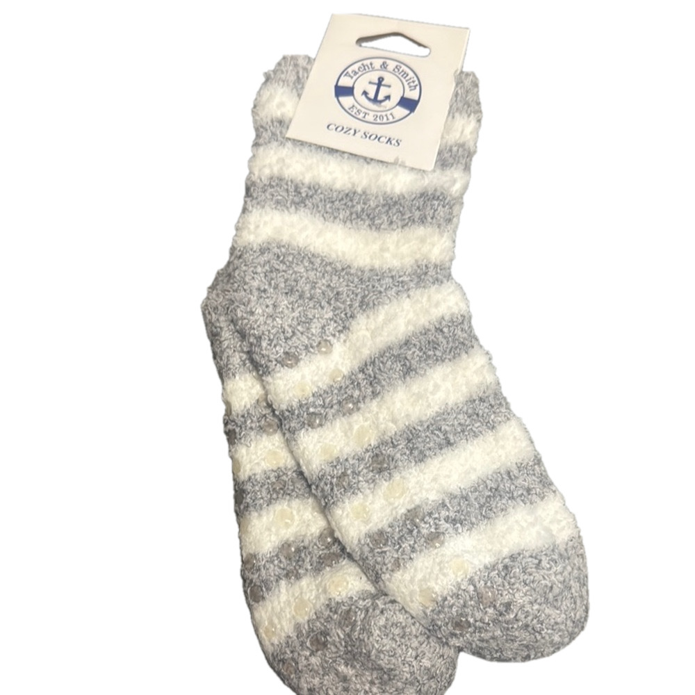 Yacht & Smith Gray and White Cozy Nonslip Fuzzy Socks